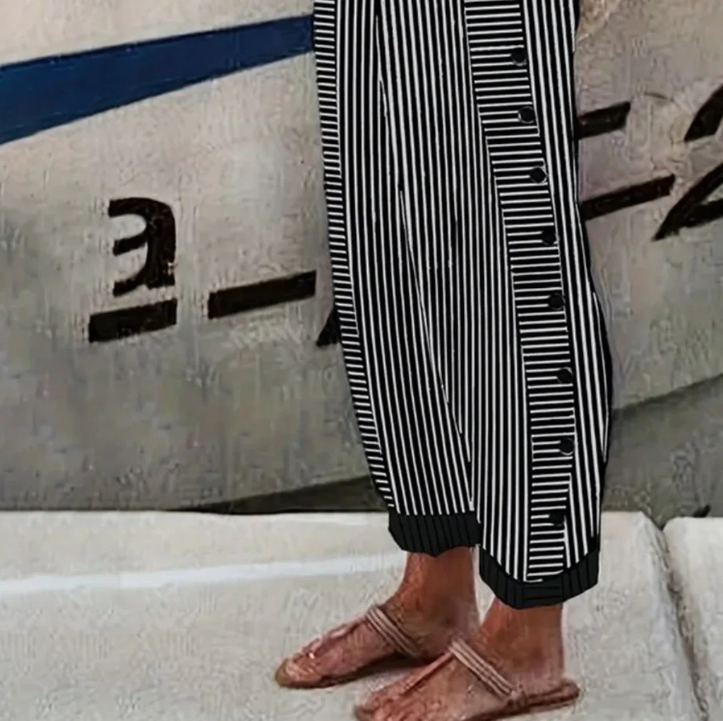 Sablelle Black Striped Print Side Pocket Pants